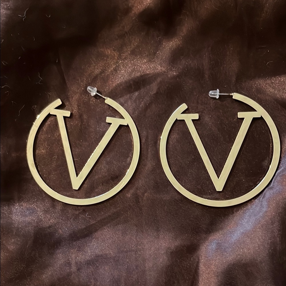 Boutique Gold V Logo Fashion Earrings
